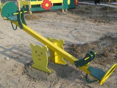 Качели-балансиры